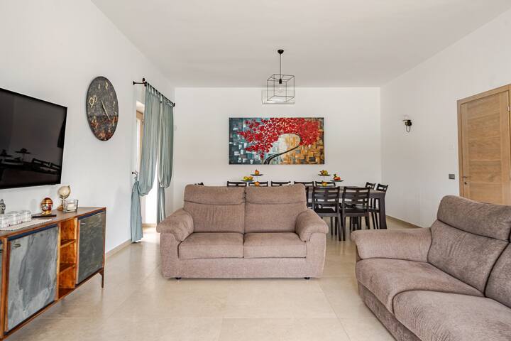 exclusive luxury villa monte pompilio gallery image 5