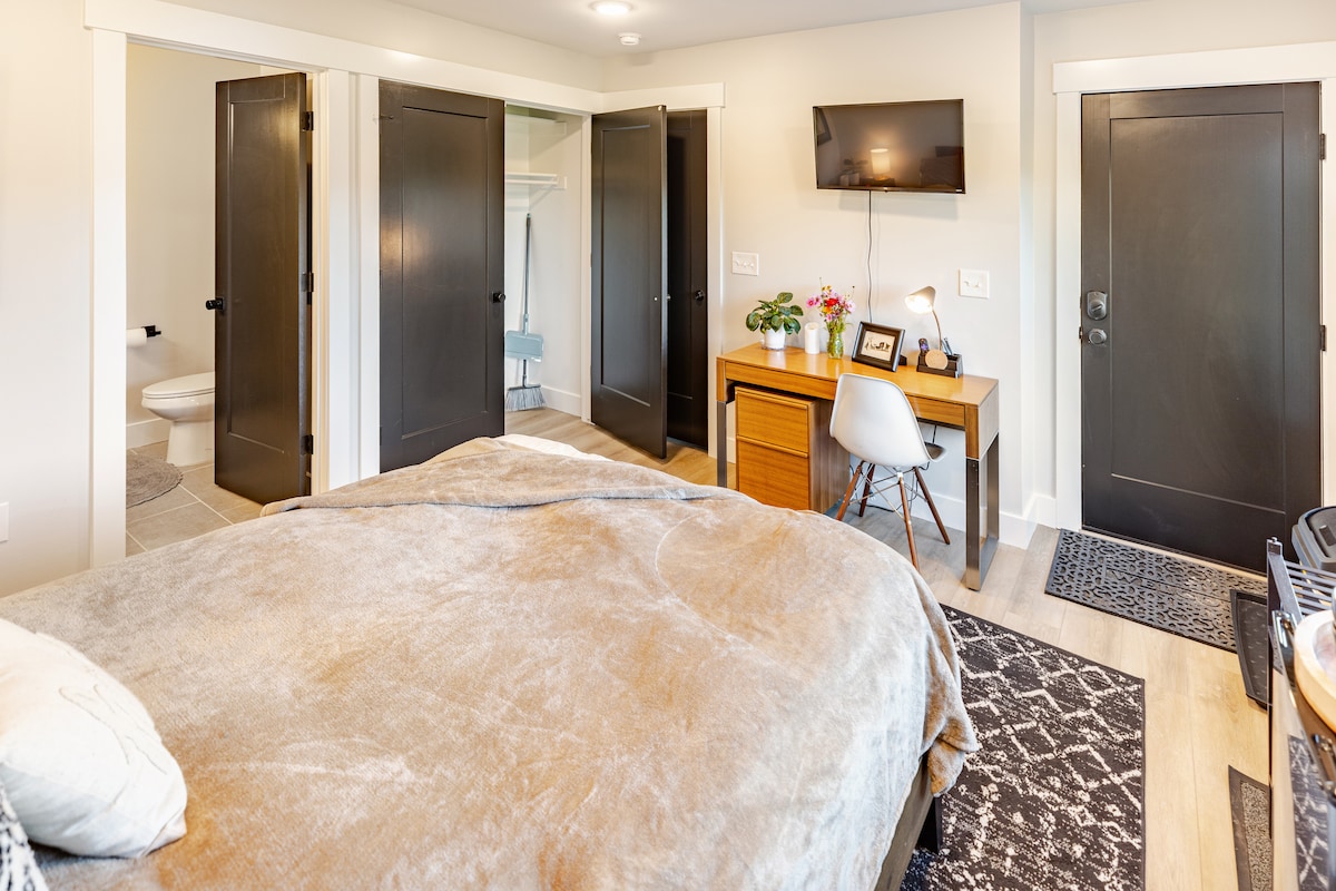 Cozy Park City Retreat