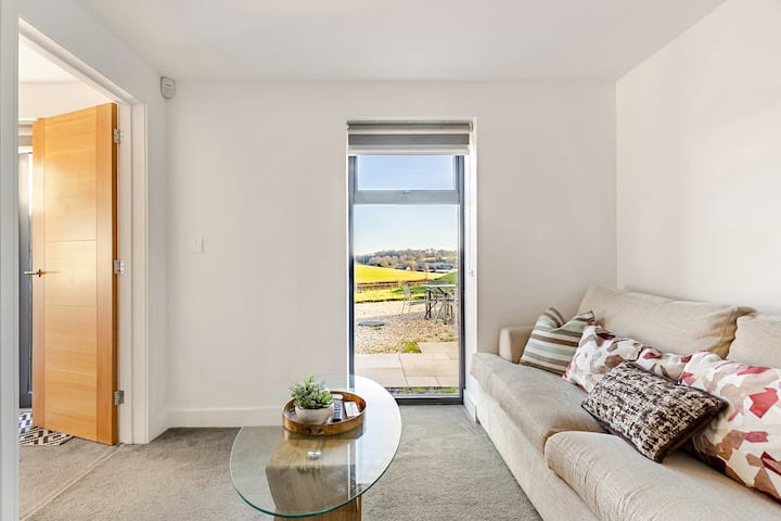 The Retreat ~ Hot Tub~ Sauna ~ Charming & Cosy Gem - Dorset