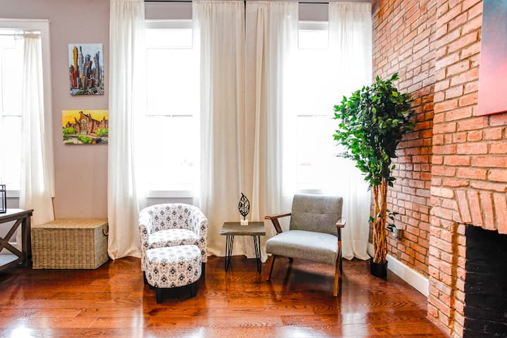 Sunny Otr/findlay Market Condo - Cincinnati, OH