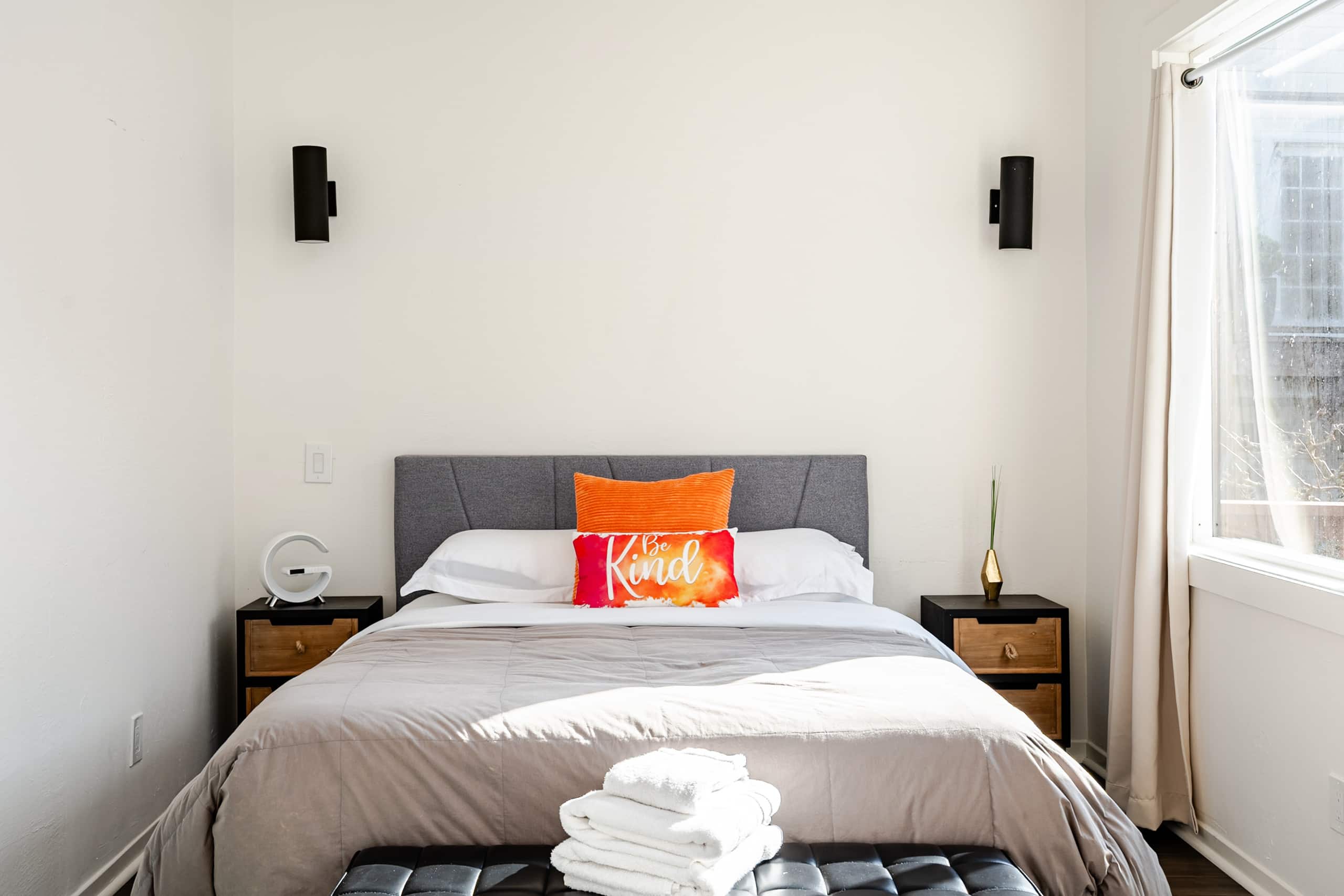 Home in San Francisco · ★4.9 · 3 bedrooms · 3 beds · 2 baths - Image 19
