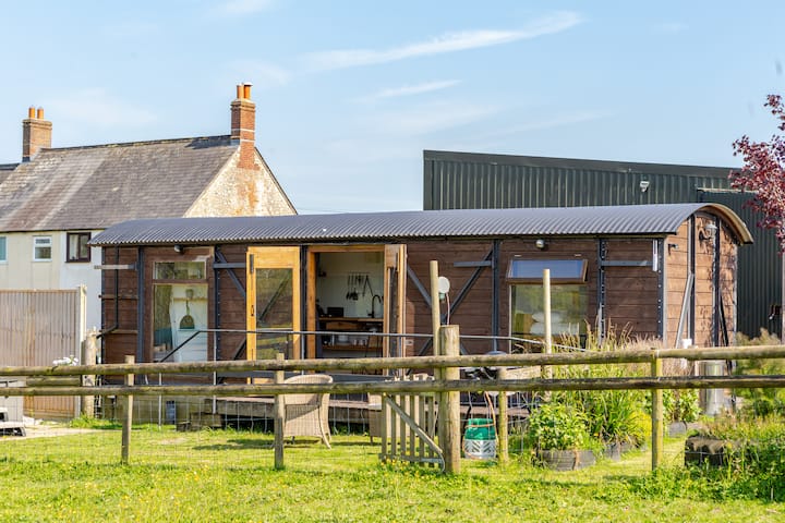 Railways For Rent The Railway Wagon, Nr Lyme Regis - Cabins for Rent in Bridport, Dorset ...