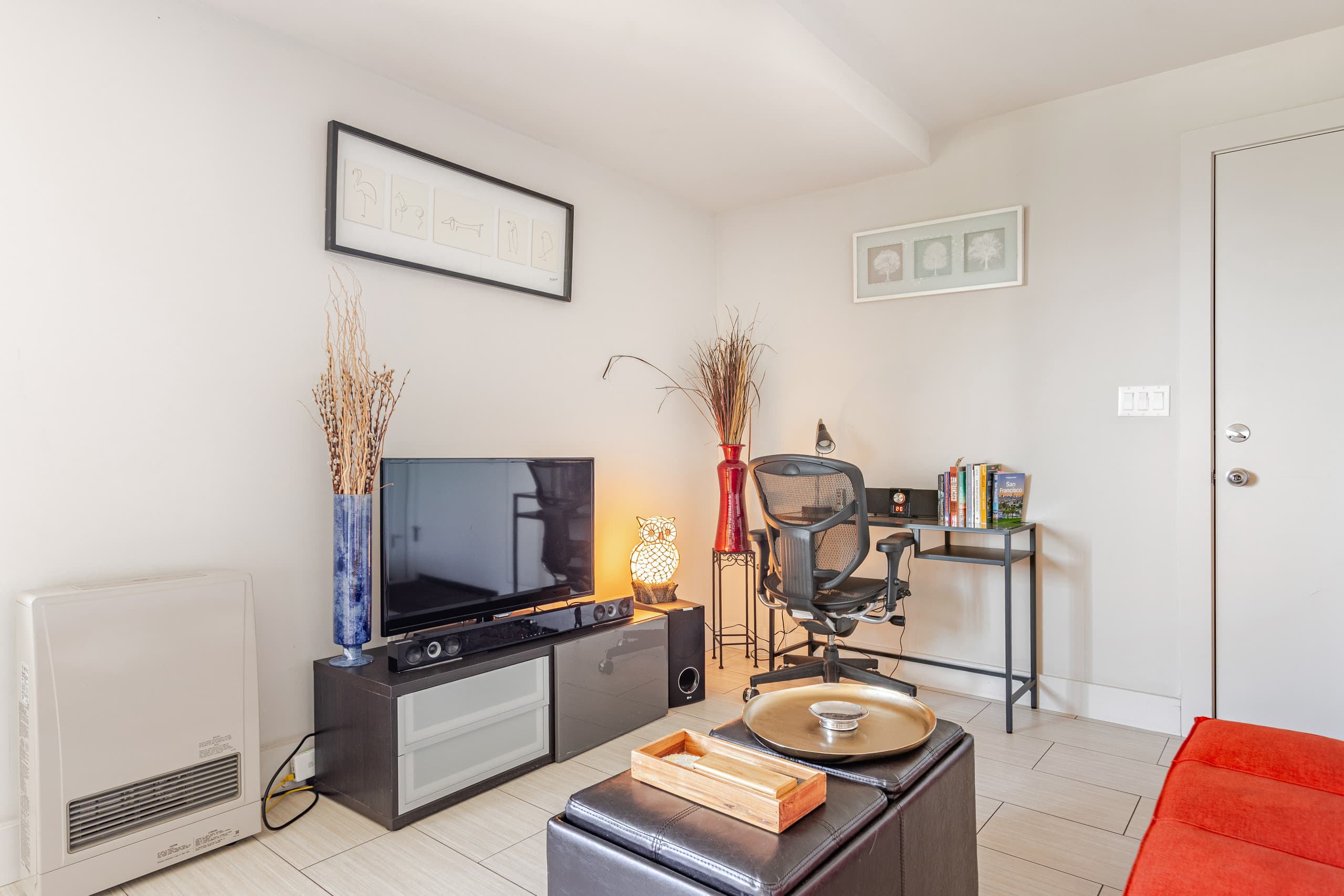Home in San Francisco · ★4.9 · 1 bedroom · 2 beds · 1 bath - Image 3