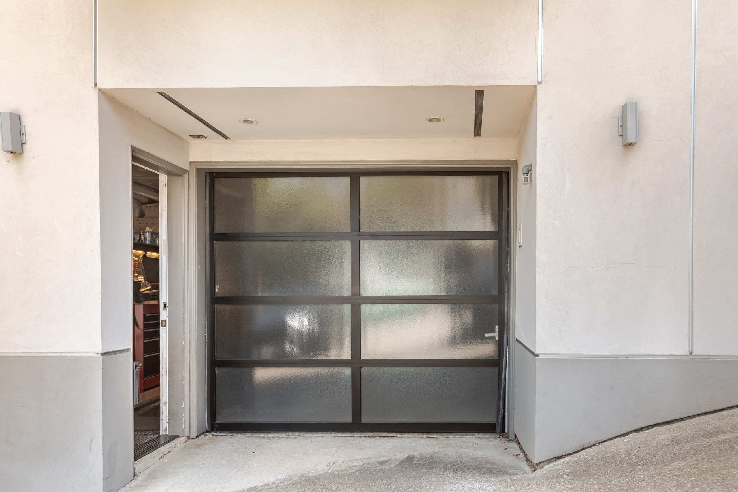 Home in San Francisco · ★4.9 · 1 bedroom · 2 beds · 1 bath - Image 35