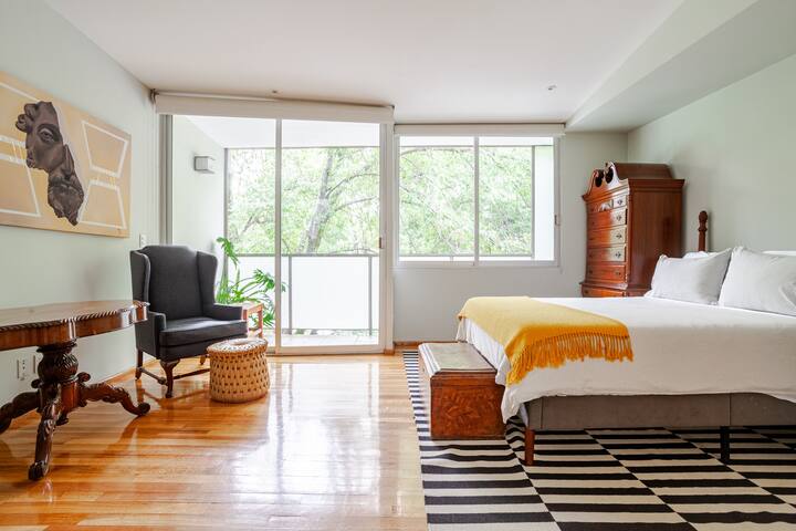 Peaceful Townhouse neatly decorated with heating gallery image 2