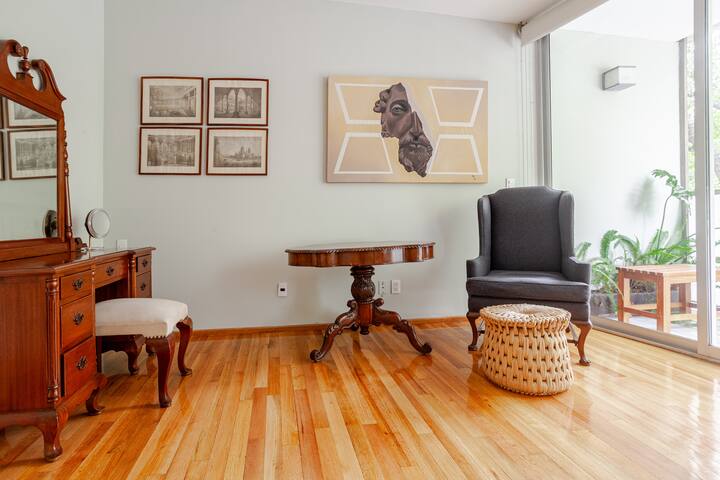 Peaceful Townhouse neatly decorated with heating gallery image 3