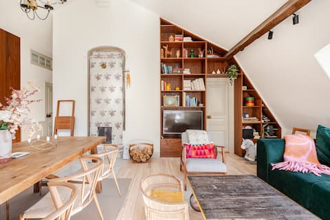 Top Airbnb: Astonishing apartment in mansion! in Stockholm