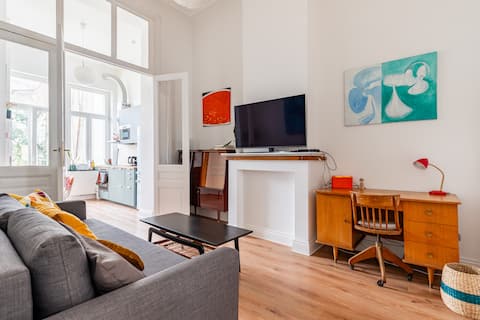 Stylish appartment with courtyard