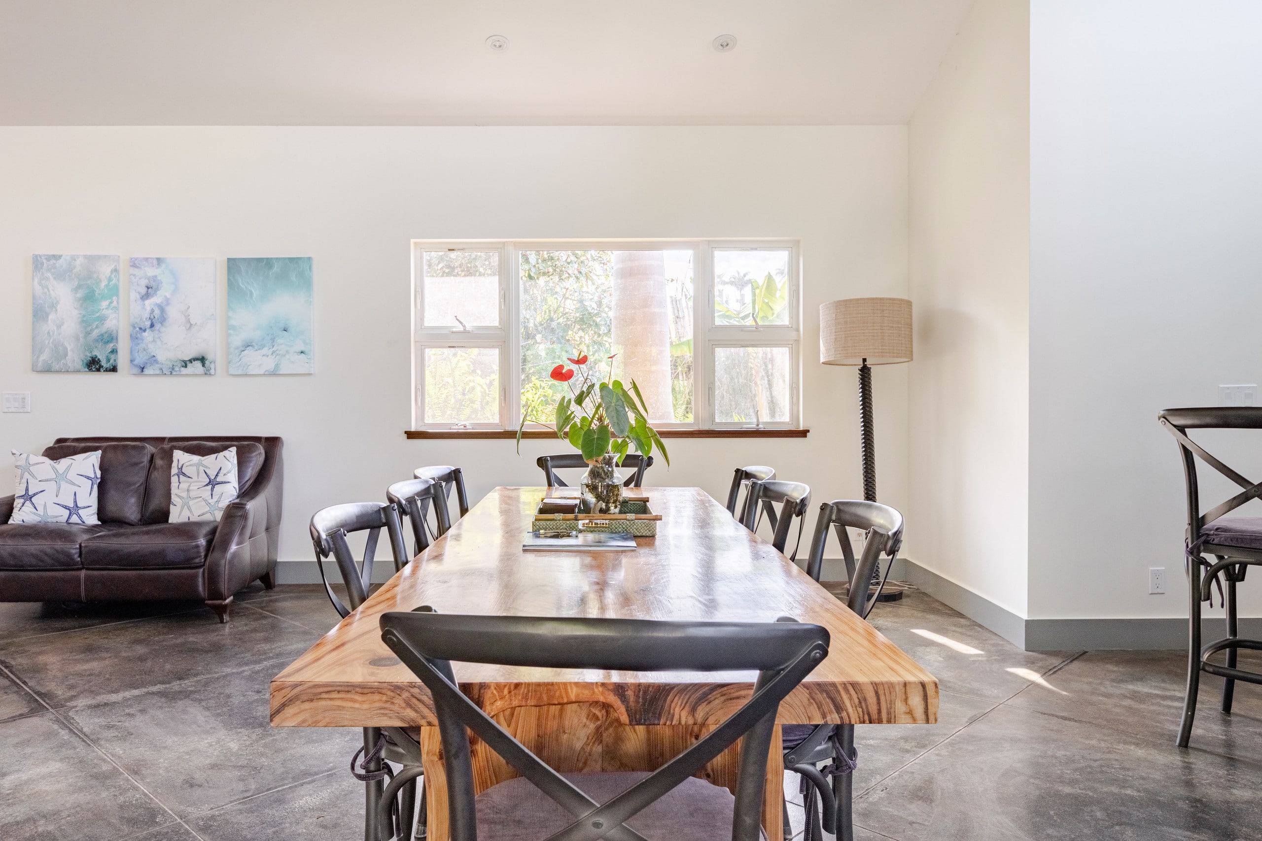 Oceanfront gated estate w/heated saltwater pool. - Photo 9