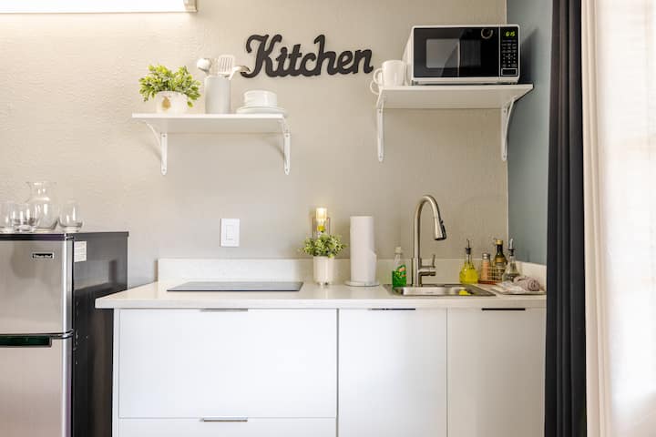 Cocorose Guest Suite In Tampa - Tampa