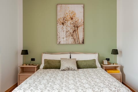 Top performing Airbnb: Alma Bergamo – Two-room apartment near the train station with garage and A/C in Bergamo