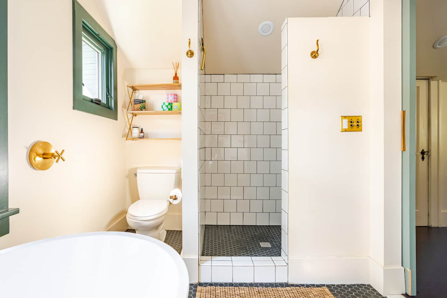 Greenlake Suite
