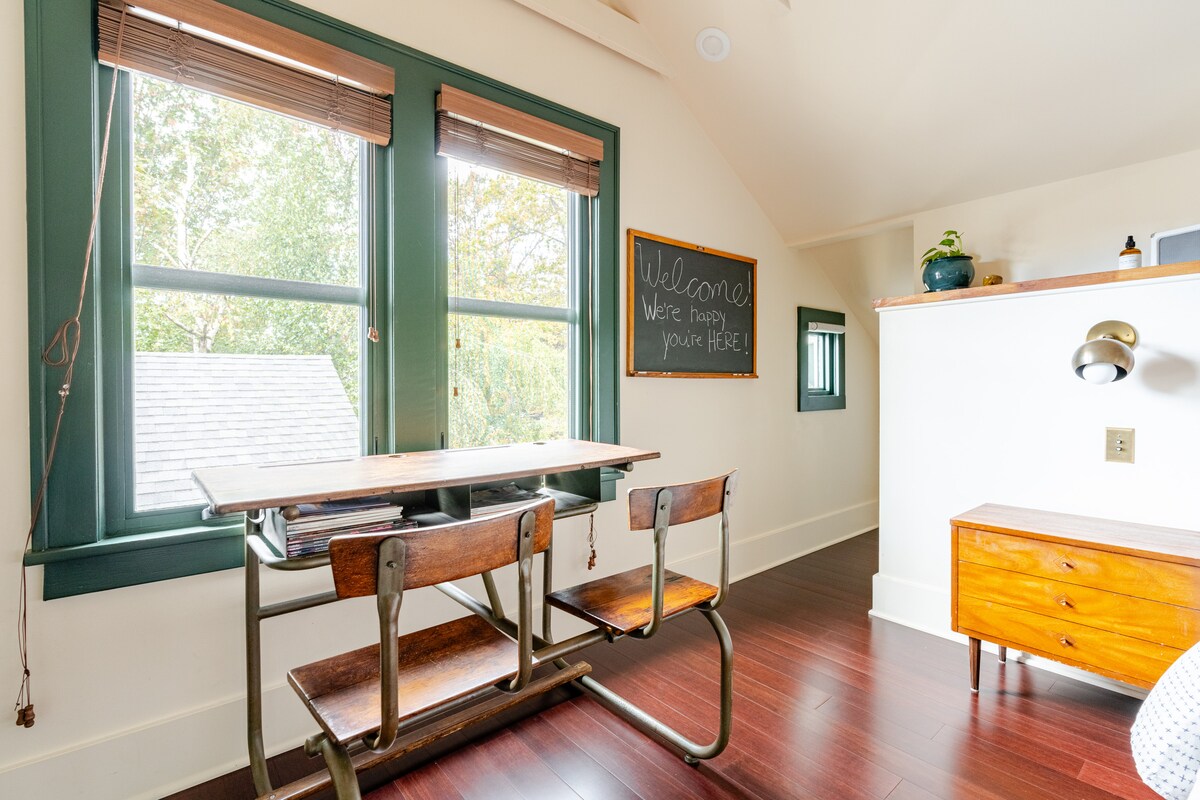 Greenlake Suite