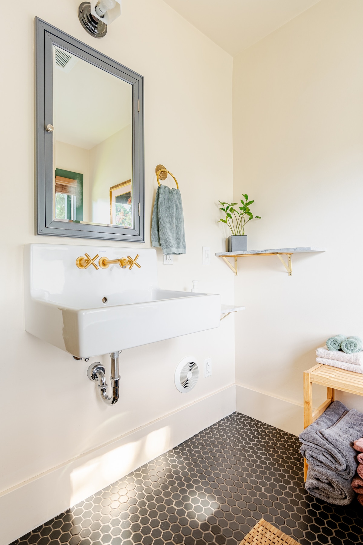 Greenlake Suite