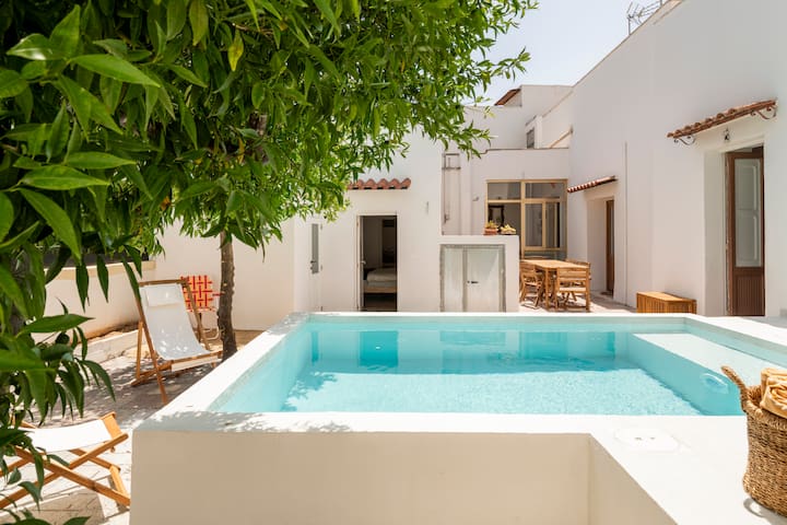 Maison Manara (piscine en plein cœur du Salento)