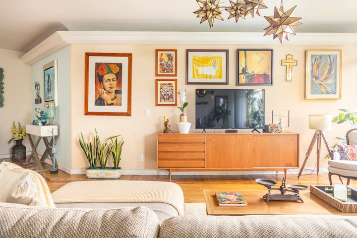 GORGEOUS UNIQUE SPACIOUS IN THE HEART OF POLANCO gallery image 2