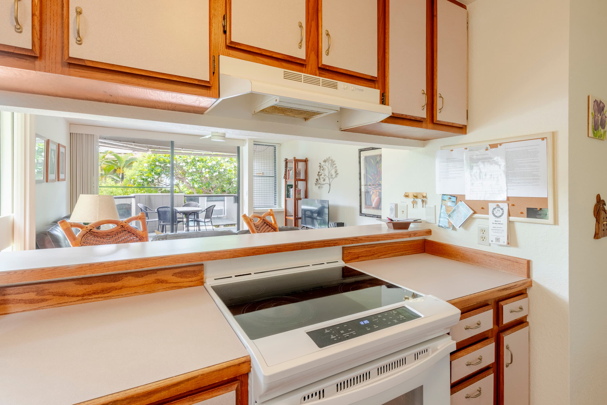 Ideal Location, in Town, Clean and Convenient - Image 8