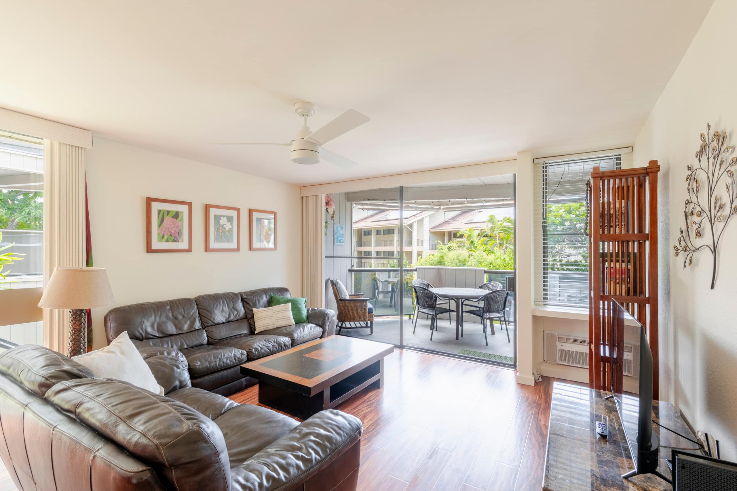 Ideal Location, in Town, Clean and Convenient - Image 2