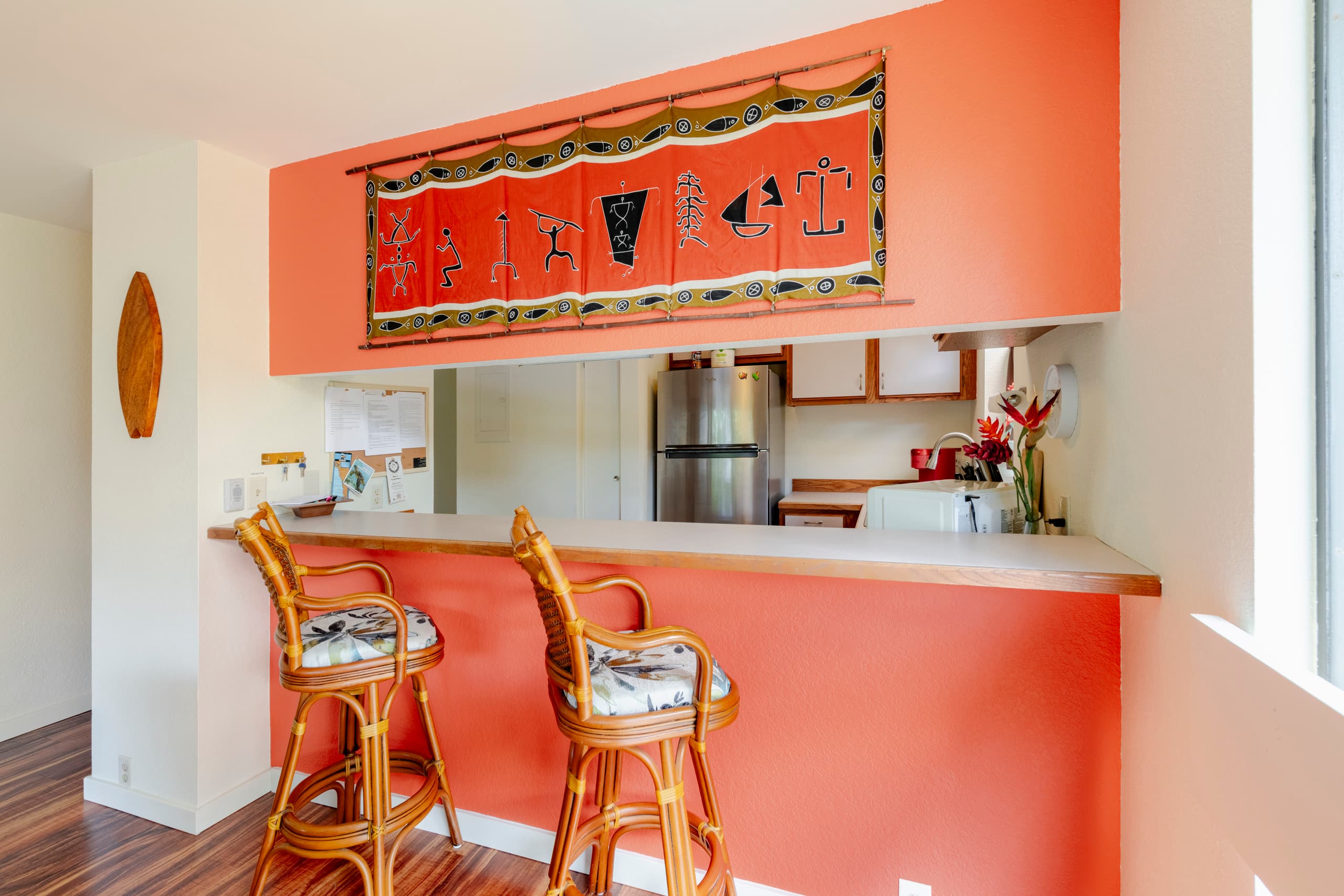 Ideal Location, in Town, Clean and Convenient - Image 11