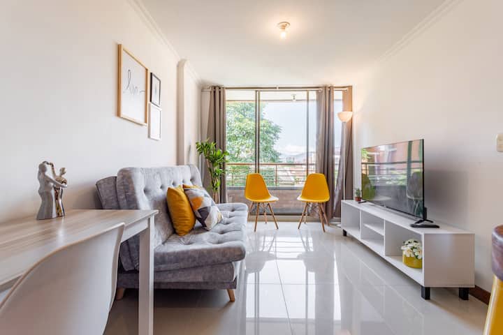 Cozy and peaceful apartment / Fast WIFI / Laureles