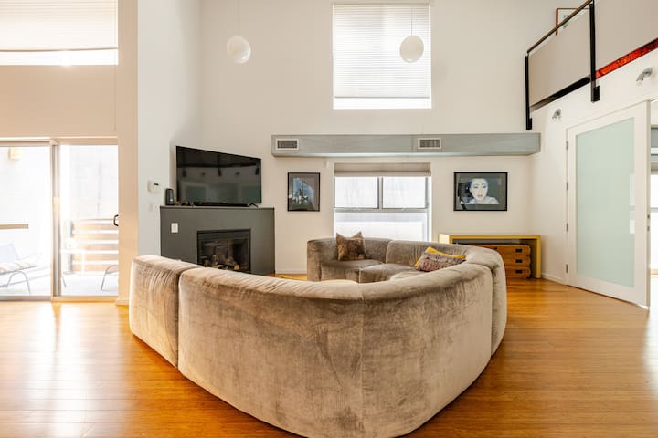 Luxury Hollywood Loft 2BR