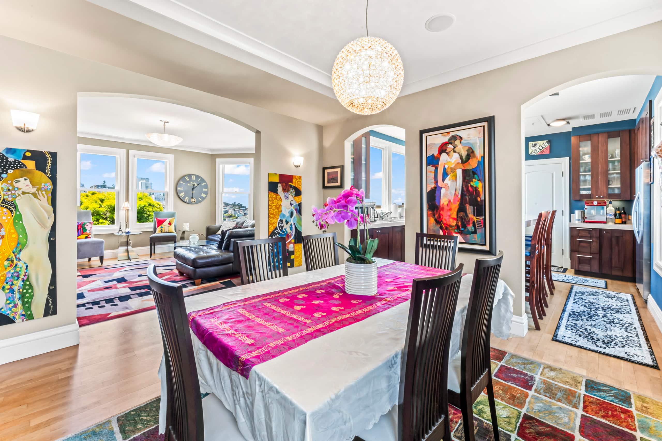Condo in San Francisco · ★4.99 · 2 bedrooms · 2 beds · 1.5 baths - Image 16