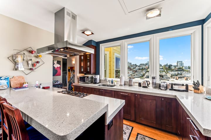 Penthouse apartment with stunning roof deck