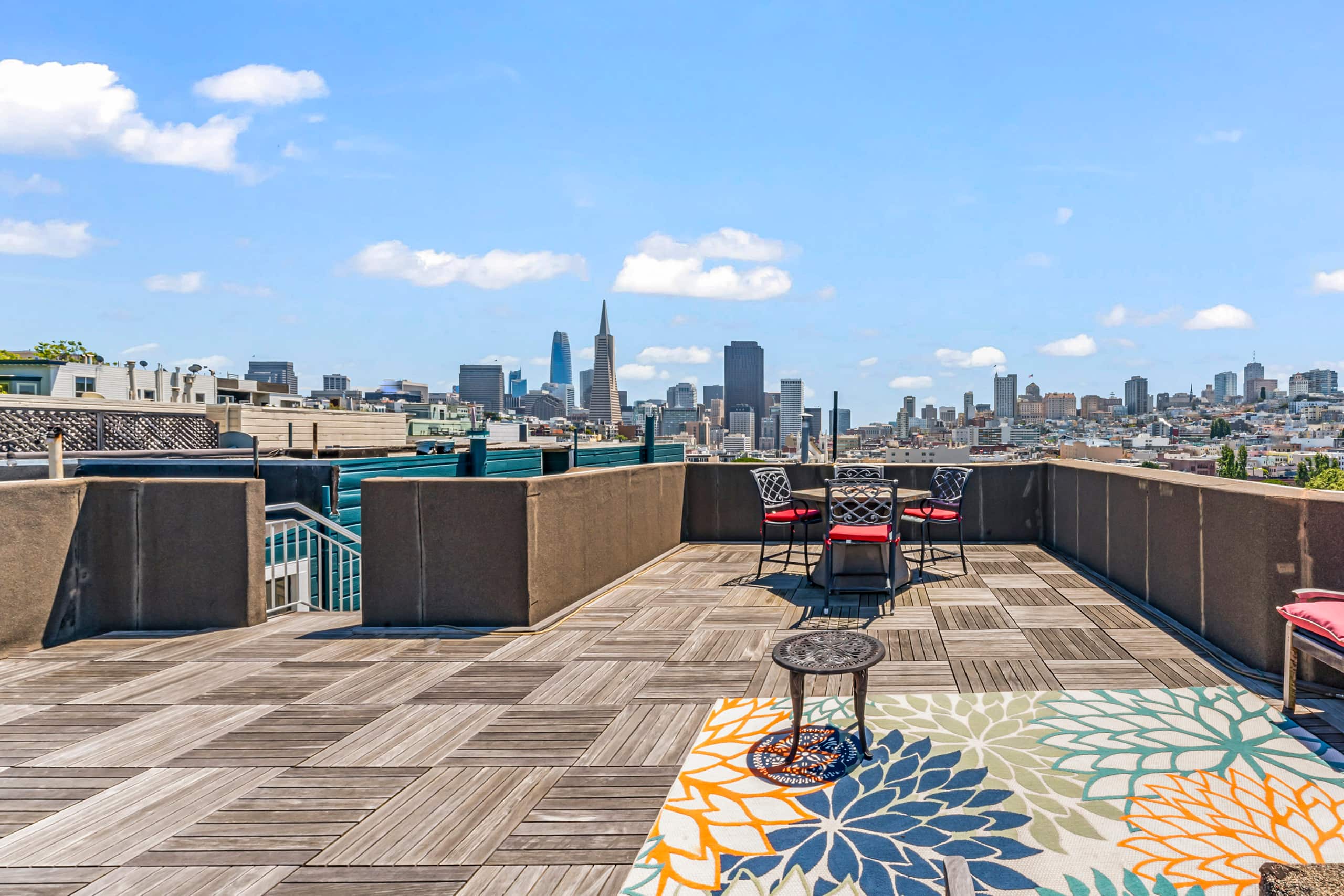 Condo in San Francisco · ★4.99 · 2 bedrooms · 2 beds · 1.5 baths - Image 32