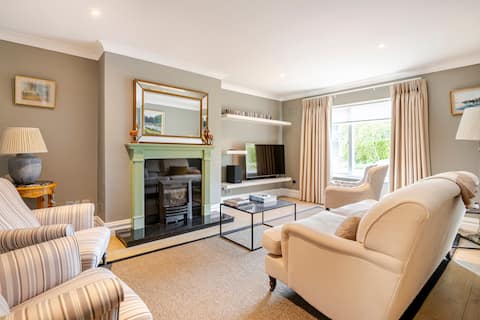 4 double bedroom family home, Foxrock, Dublin
