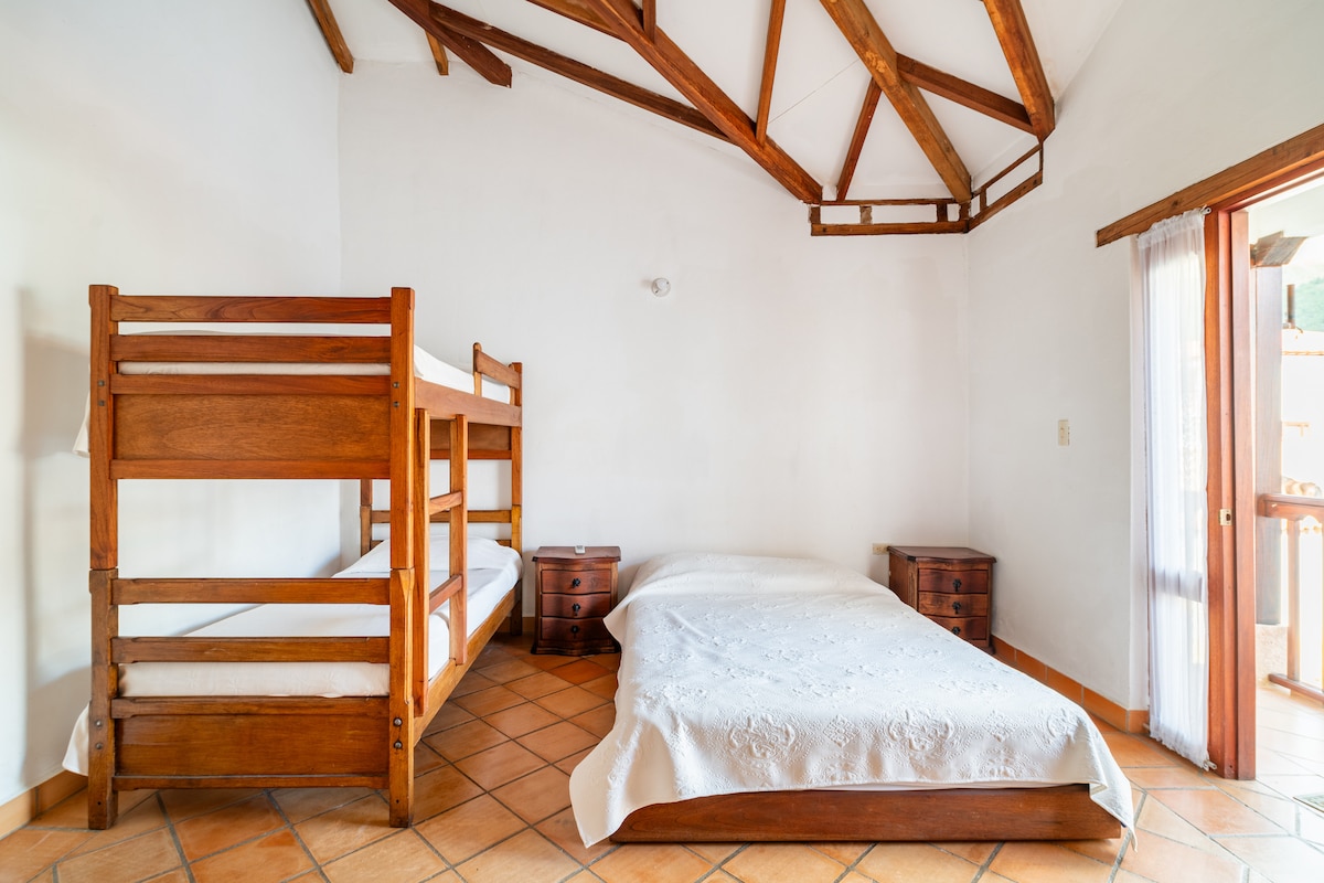 غرفة النوم 2