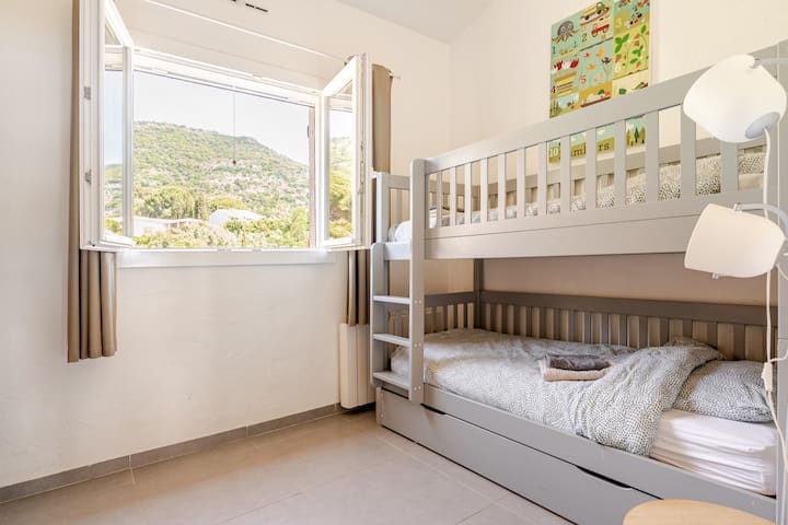 საძინებელი 1