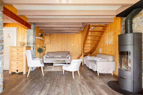 Le Cadalet, independent house