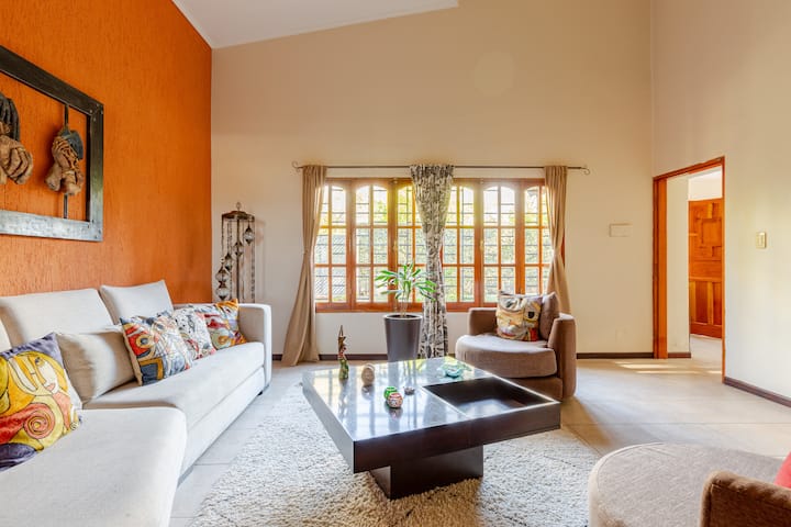 Hermosa Casa Quinta. Tranquilidad En Plena Ciudad. - San Rafael