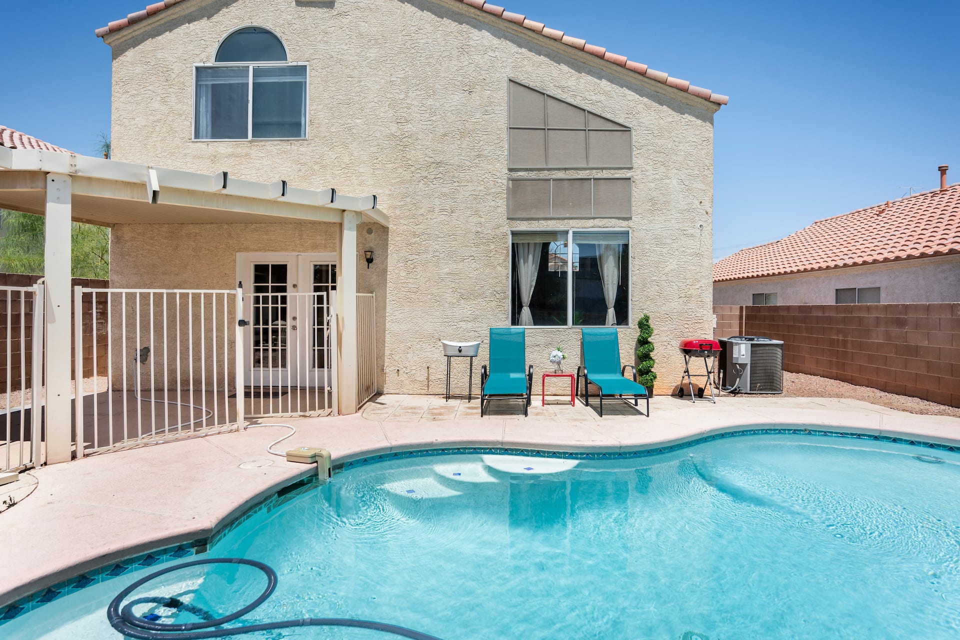 3B 3B Pool house with themed room w/ fast Wi-Fi