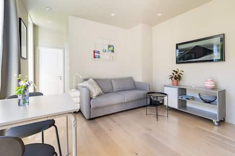 Modern and well-equipped dorm apartment with parking