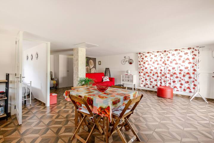 Villa Antony gallery image 2