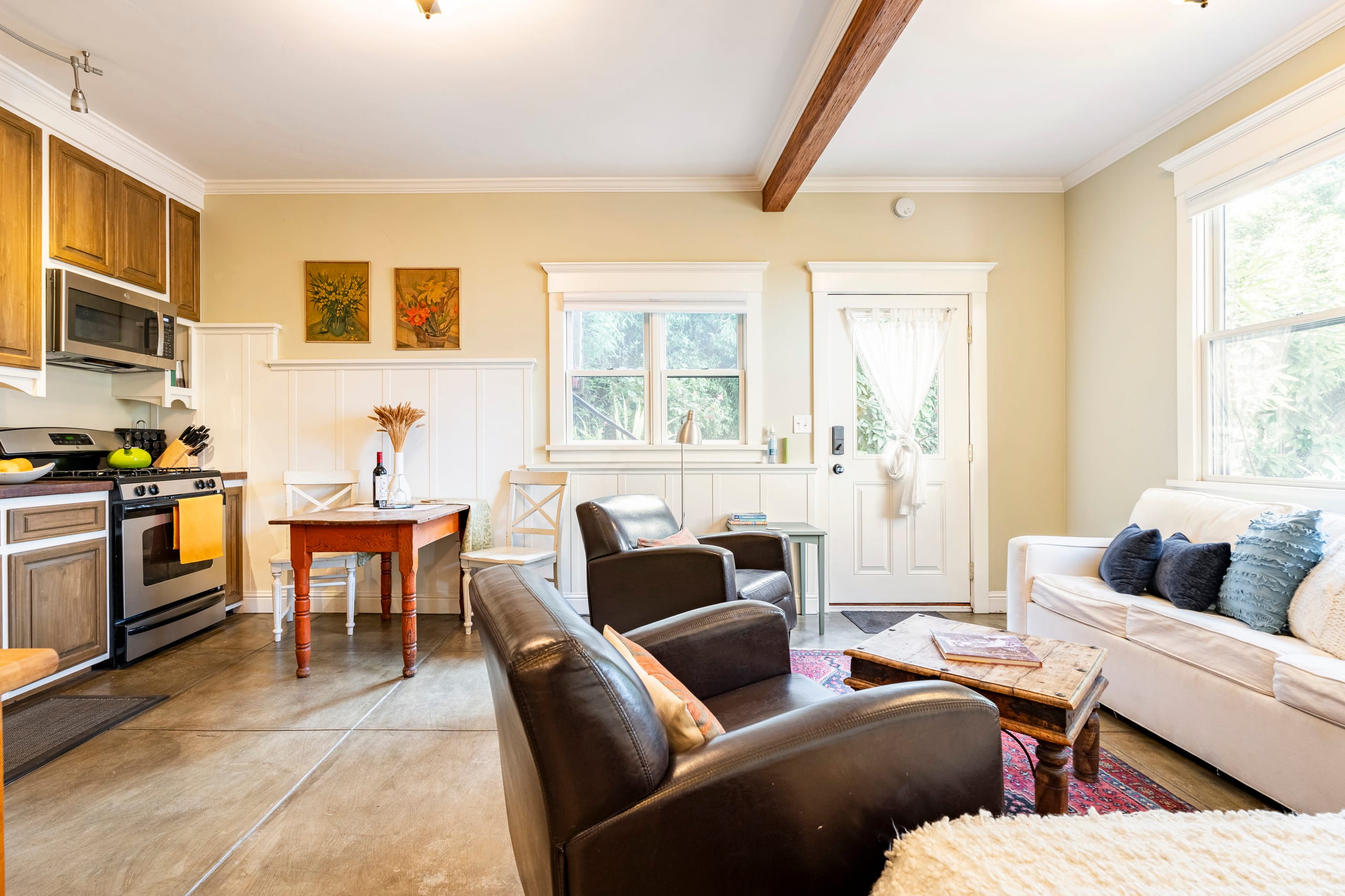 Lovely 1/bed garden Apt with View - Photo 3