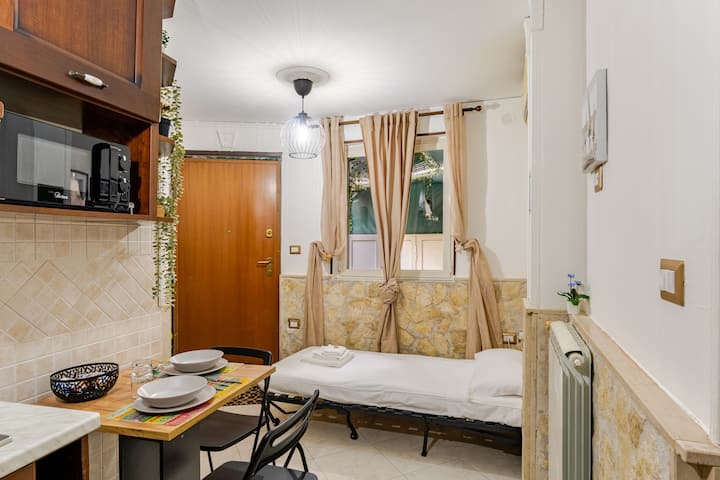 Poltrona letto, composta da un materasso comodo e confortevole.