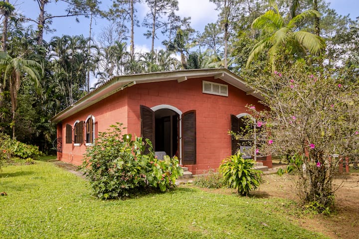 Entire home with 4 bedrooms in Peruíbe - Aconchego no Guarau