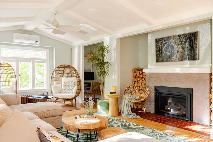 Craftsman Garden Home w/ Hot Tub gallery image 3