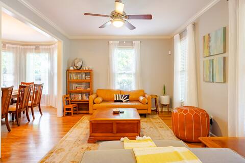 Lovely downtown  3BR/2.5BA house
