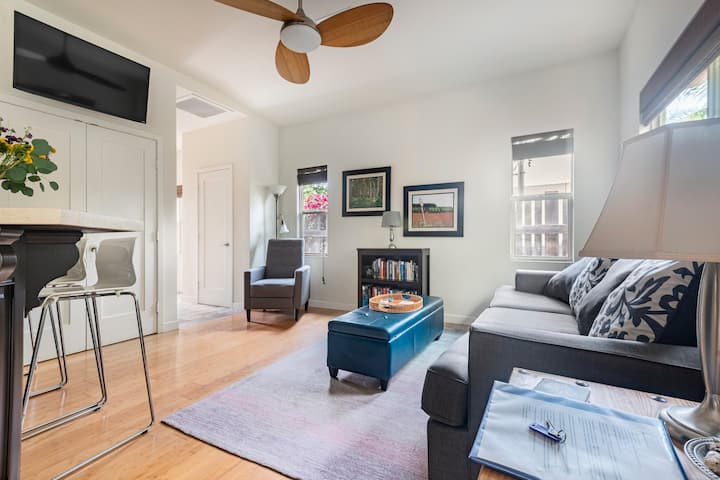 Gorgeous Guesthouse W/ Private Entry/1 Mi To Beach - Oceanside, CA