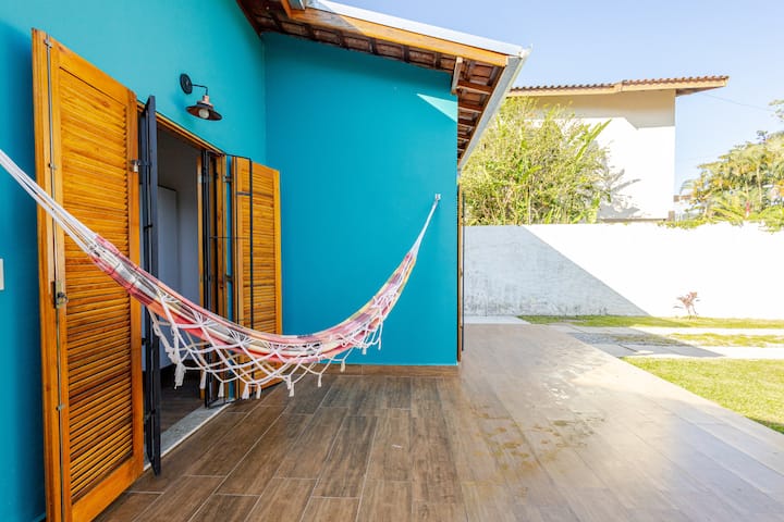 تحتوي غرفة النوم 1 على إطلالة على الحديقة في الأمام.