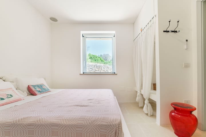 البيت العلوي - غرفة النوم رقم 2