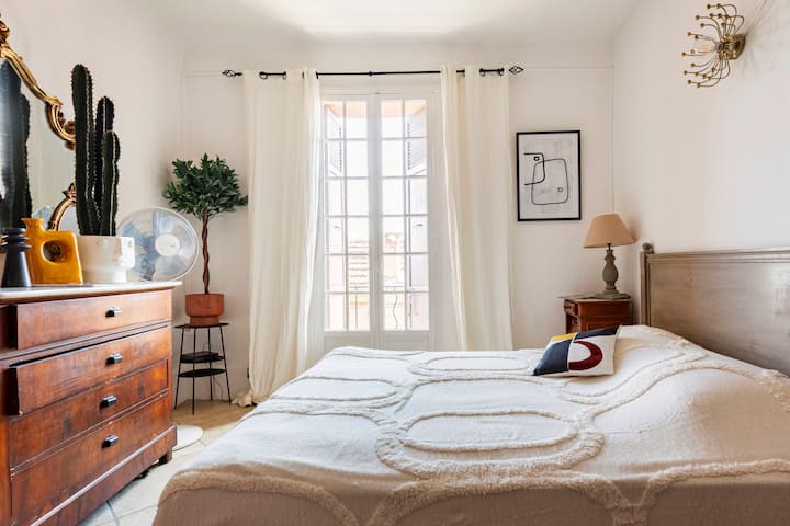 საძინებელი 1