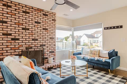 Mid-Century Modern & Chic-5 min to CV downtown