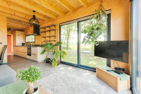 Beautiful house in middle of nature + big garden!