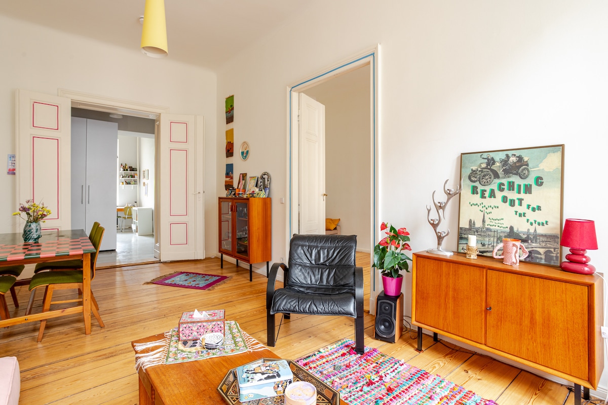 Top Airbnb: Bright old building in Kreuzberg in Kreuzberg