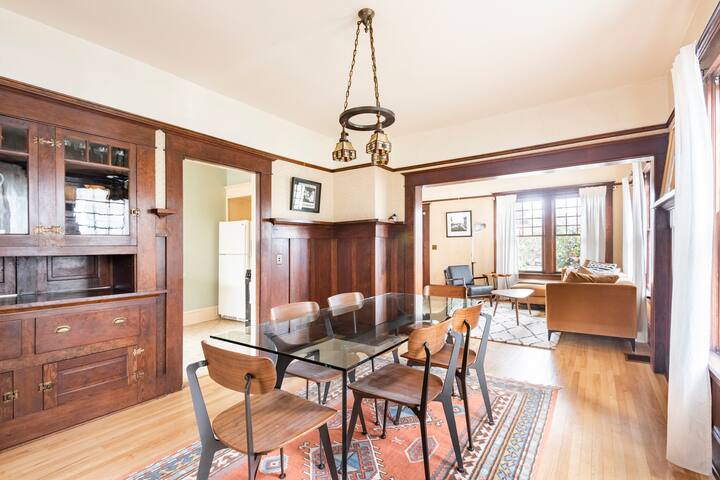 Classic Portland Craftsman with AC near Beaumont