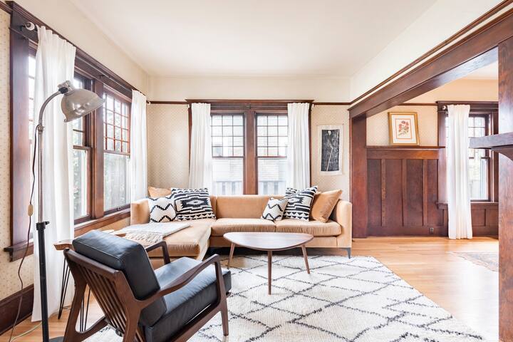 Classic Portland Craftsman with AC near Beaumont gallery image 3